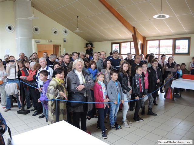 le public nombreux, attentif aux discours et palmarès