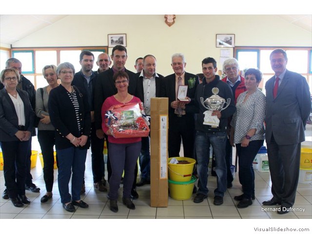 Bruno Gadet pose avec les personnalités