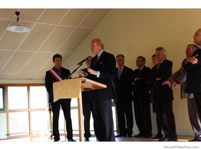 Brice HORTEUFEUX, ancien Ministre, Député européen, Conseiller régional